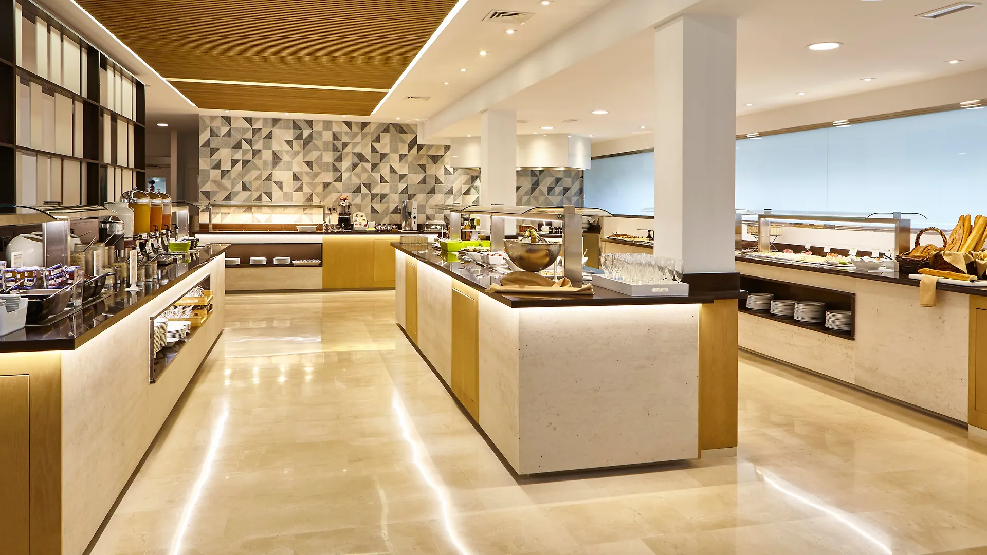 Universal Grand Leon & Spa Colonia de Sant Jordi Spain