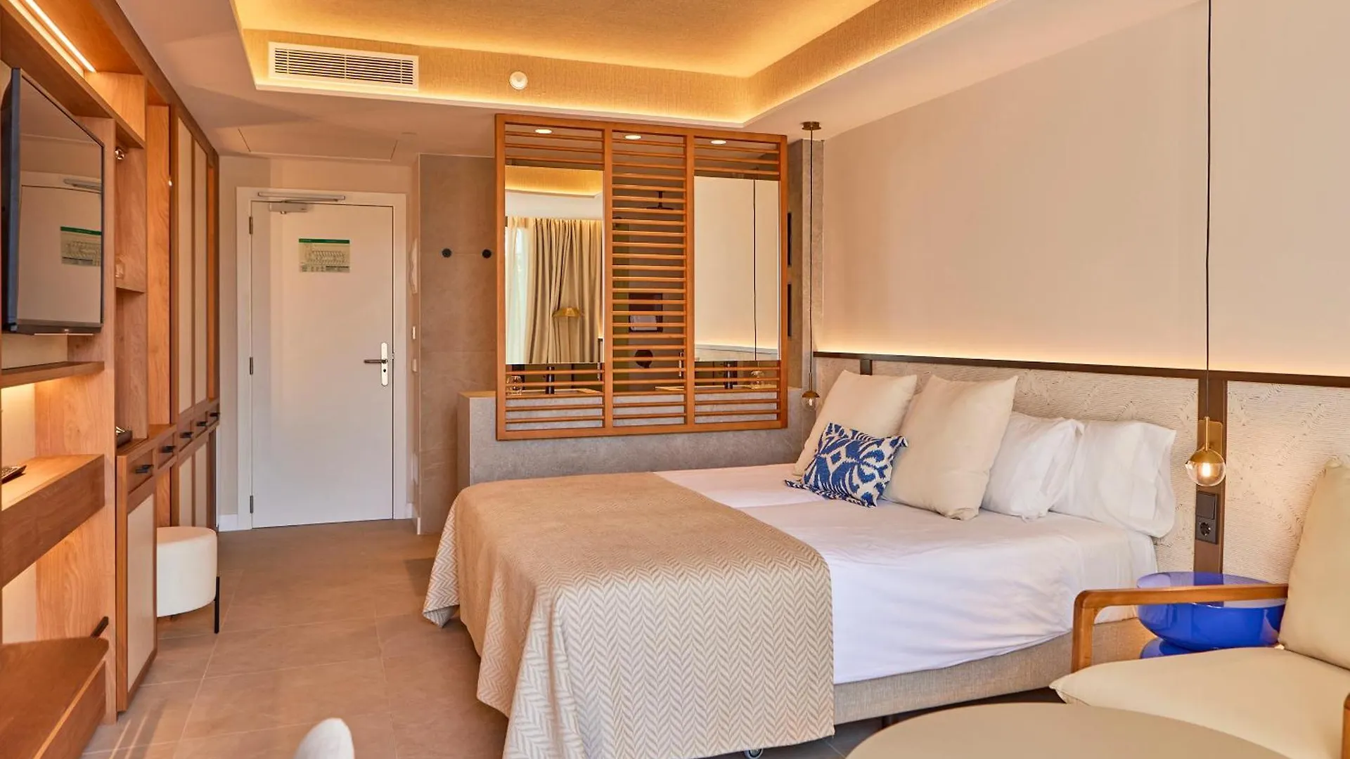 Hotel Universal Grand Leon & Spa Colonia de Sant Jordi